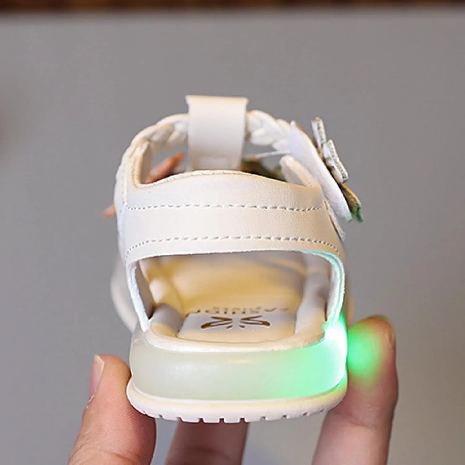 Kids Clear Glitter Jelly Sandal Girls Flower Sandals Light Up Sandals Stylish Soft Bottom Little Girls Beach Shoes