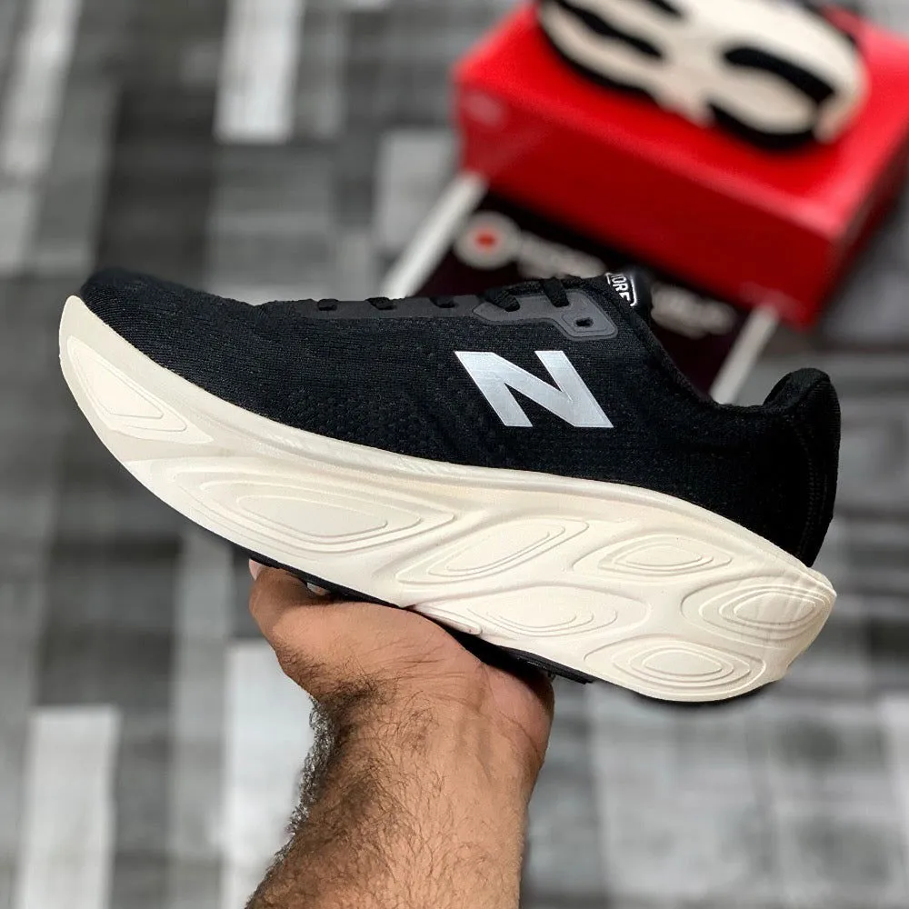 NB Fresh Foam X More V5 (Black White)