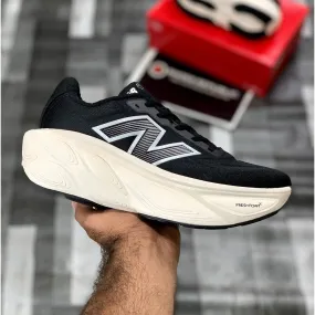 NB Fresh Foam X More V5 (Black White)