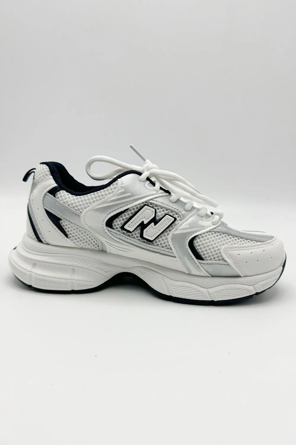 Novastride Mesh Lace-Up Trainers in White