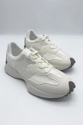 Yeez Lace-Up Trainers in Beige / White